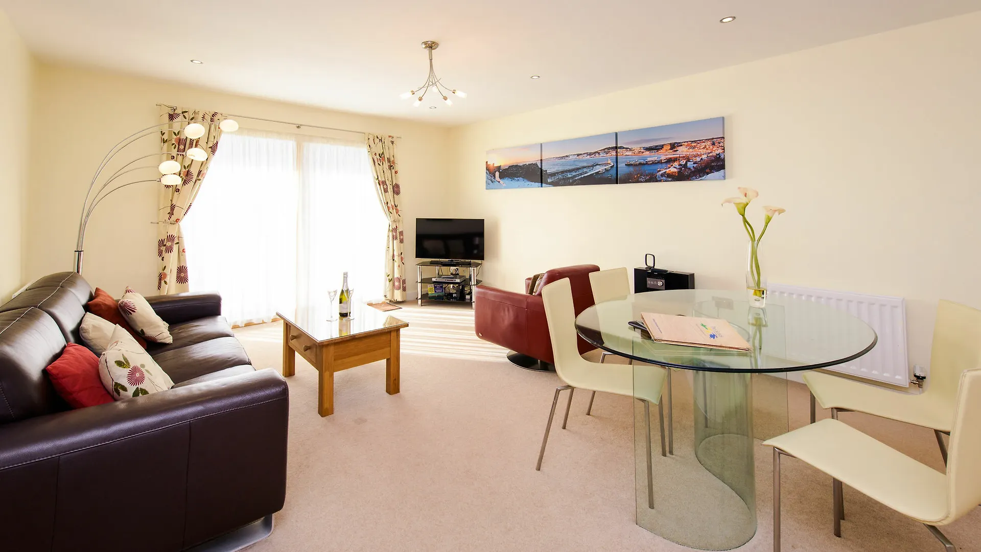 The Sands - Sea Front Apartments Scarborough 0*,