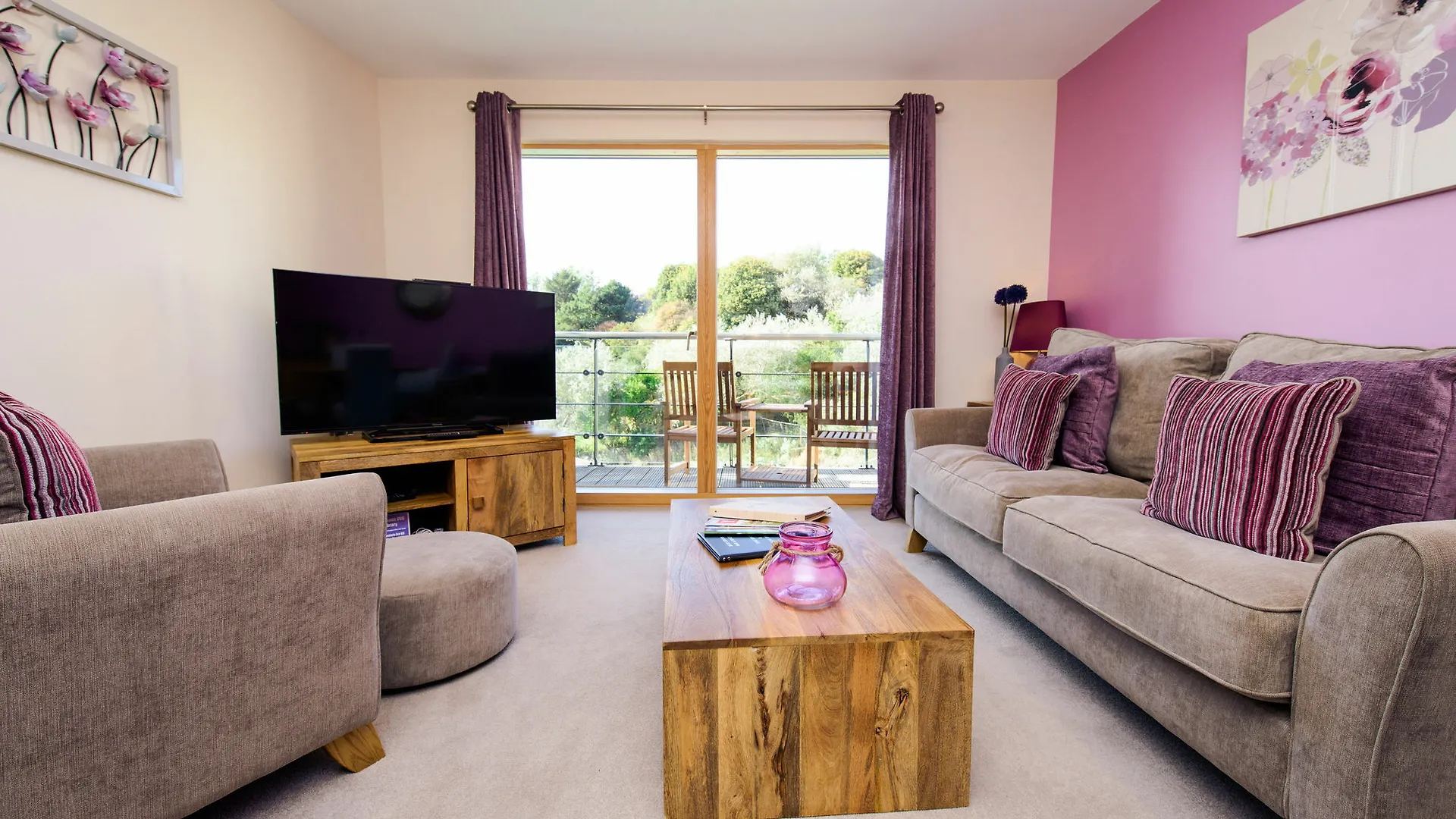 The Sands - Sea Front Apartments Scarborough