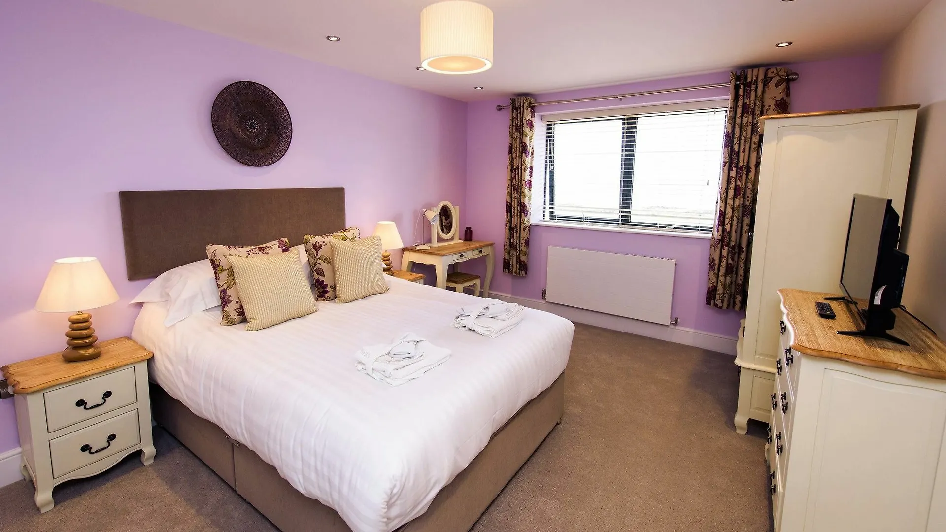 The Sands - Sea Front Apartments Scarborough
