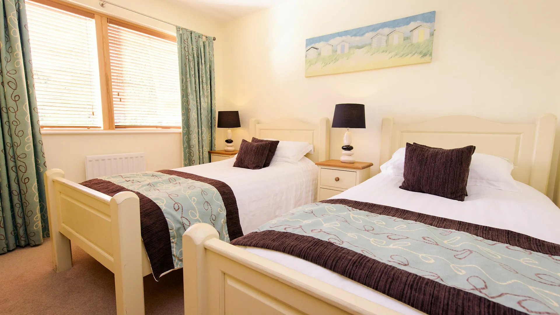 The Sands - Sea Front Apartments Scarborough